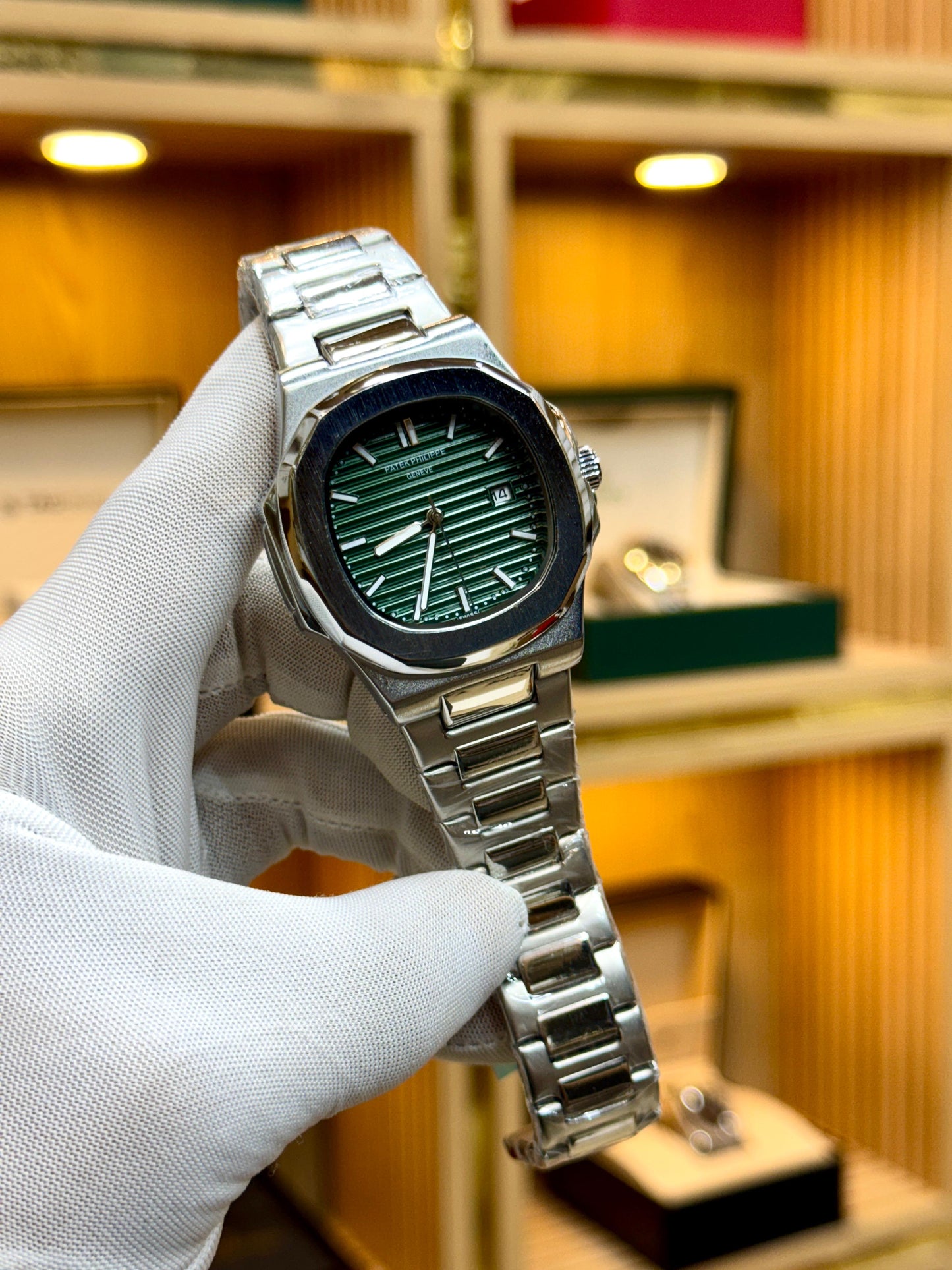 PATEK PHILLPPE (NAUTILUS)